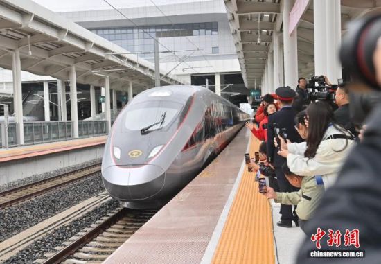 9��28����G8166����܇(ch��)���L(zh��ng)��ɽվʼ�l(f��)�����K�c(di��n)վ���(y��ng)��վ������ �z