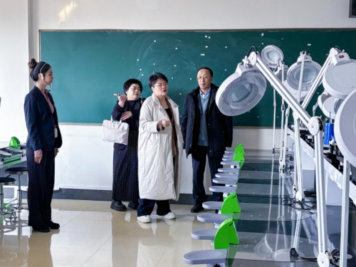 ����һ�Ѕ��^�WУ��Ӗ��